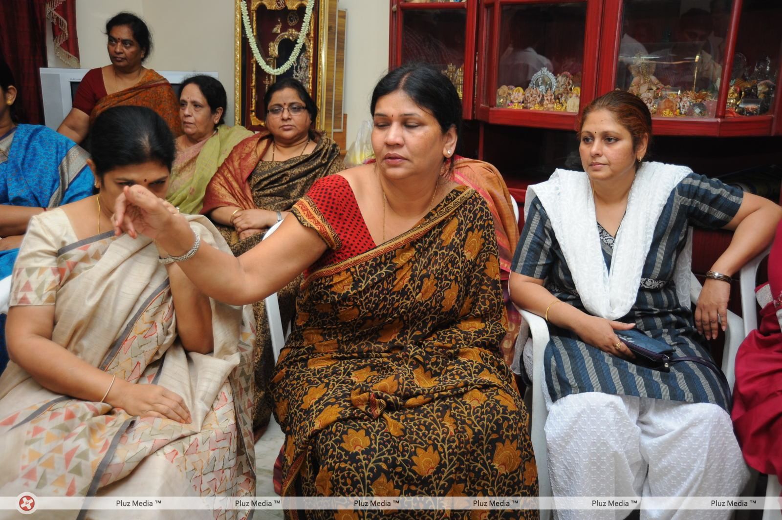 Dasari Padma Funeral and Condolences Pictures | Picture 112296